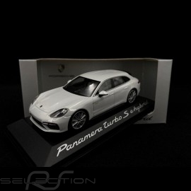 Porsche Panamera Turbo S e-Hybrid 2016 weiß 1/43 Minichamps WAP0207630J