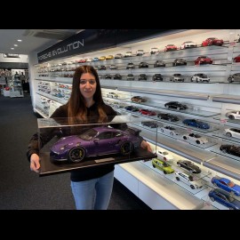 Porsche 911 GT3 RS typ 991 2016 Ultraviolett 1/8 Minichamps 800630001