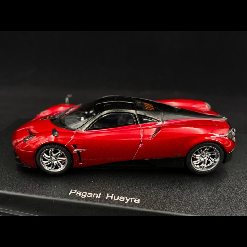 Pagani Huayra 2012 Metallic Red 1/43 AutoArt 58208