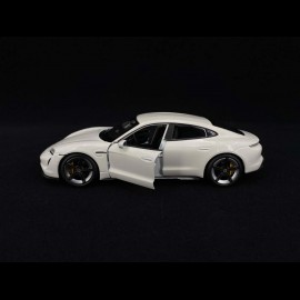 Porsche Taycan Turbo S 2019 Carrara white 1/24 Bburago 21098W
