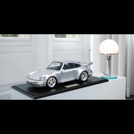 Porsche 911 Carrera RS 3.8 Typ 964 1993 Polarsilber Metallic 1/8 Minichamps 800650001
