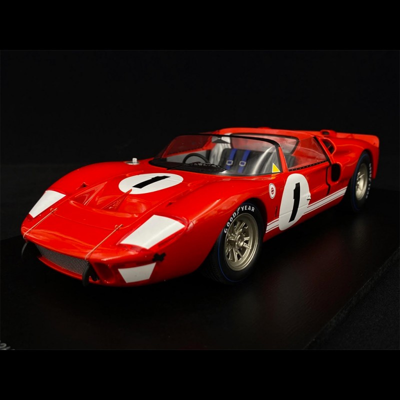 Ford GT40 X-1 Roadster n° 1 Sieger 12h Sebring 1966 Ken Miles 1/18