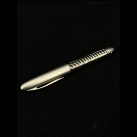 Porsche Design Tec Flex Edelstahl / schwarz Füllfederhalter Goldfeder Breite F
