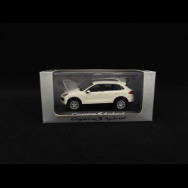 Porsche Cayenne S Hybrid 2011 white 1/43 Minichamps WAP0200040B