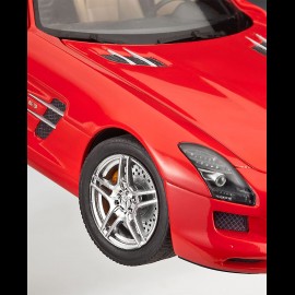 Kit Montage Mercedes - Benz SLS AMG 1/24 Revell 07100