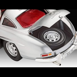 Model Mercedes - Benz 300 SL to glue and paint 1/24 Revell 07657