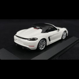 Porsche 718 Boxster Spyder 2019  Weiß 1/43 Minichamps WAP0202100K