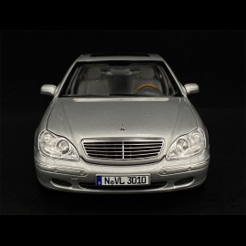 Mercedes - Benz S600 1998 Silber 1/18 Norev 183810