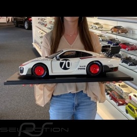 Porsche 935 Martini basis 991 GT2 RS 2018 n° 70 1/8 Minichamps 800651000
