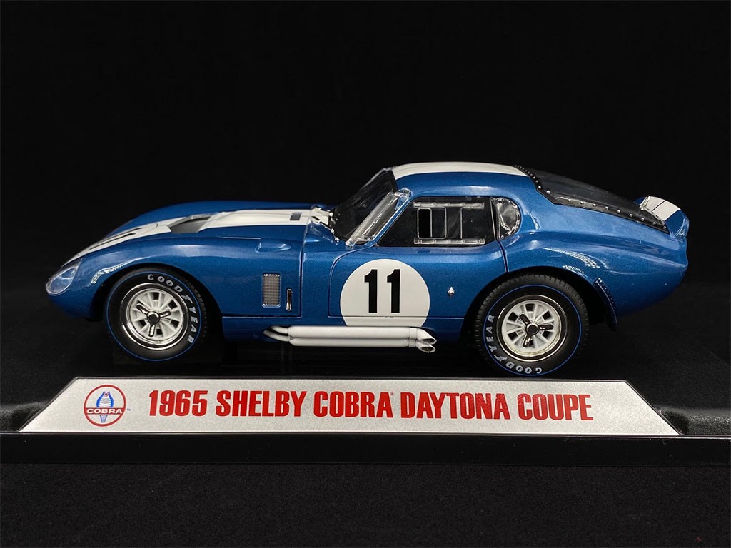 Shelby Collectibles 1:18 Shelby Cobra Daytona Coupe #98 Baujahr 1965  schwarz 814770011483 Modellauto 814770011483 814770011483