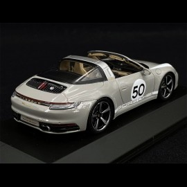 Porsche 911 / 992 Targa 4S n° 50 Chalk grey Heritage Special Edition 1/43 Spark WAP0209180NM9A