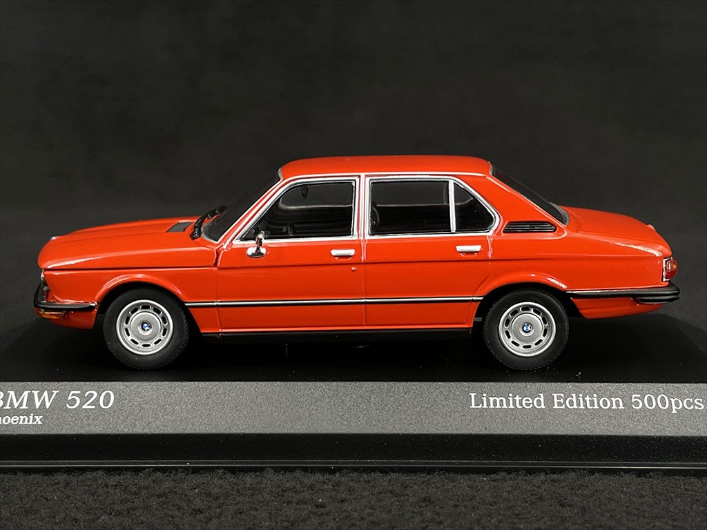 BMW 520 E12 1974 Phoenixrot 1/43 Minichamps 943023005 - Elfershop 