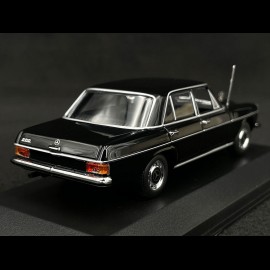Mercedes-Benz 200/8 W115 1968 Black 1/43 Minichamps 943034004