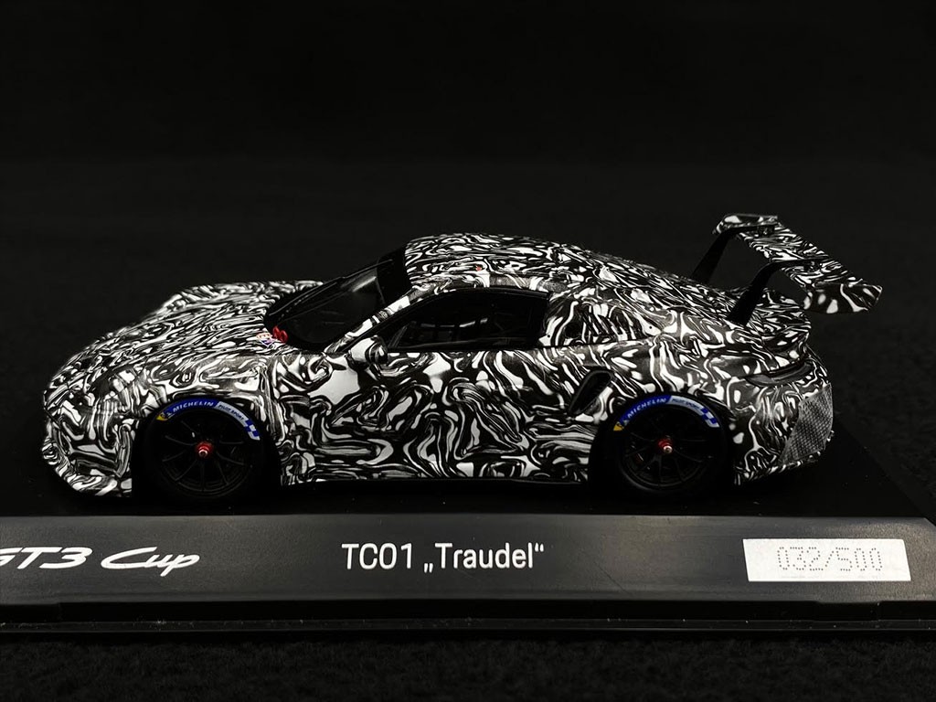 日本全国送料無料商品 特集 Cup GT3 911 Porsche Type Spark 1/43 Camo 2022 Traudel 992 レーシングカー