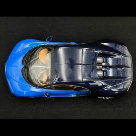 Bugatti Chiron 2018 French Blue / Dark Blue 1/18 Bburago 11040