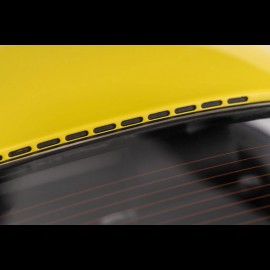 Porsche 911 Carrera RS 2.7 Lightweight 1972 Lichtgelb / Grüne Streifen 1/8 Minichamps 800653009