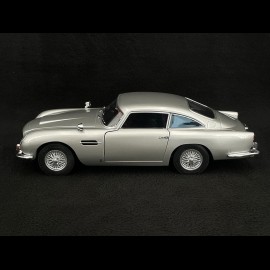 Aston Martin DB5 1964 Birke Silver 1/18 Solido S1807101